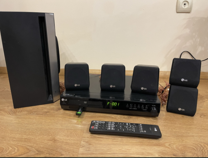 Vand sistem home cinema LG 5.1 cu telecomanda